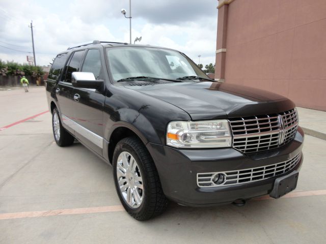 2007 Lincoln Navigator 2WD 4dr V6 SE SUV