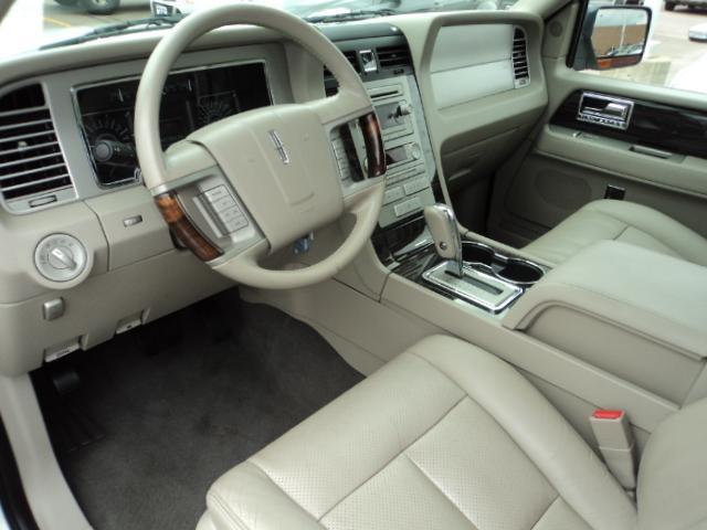 2008 Lincoln Navigator Unknown