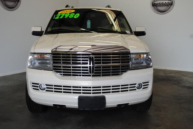2008 Lincoln Navigator SLT 25