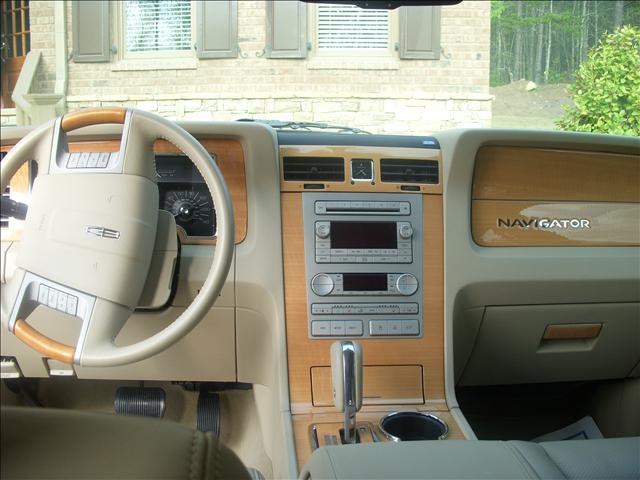 2008 Lincoln Navigator Unknown