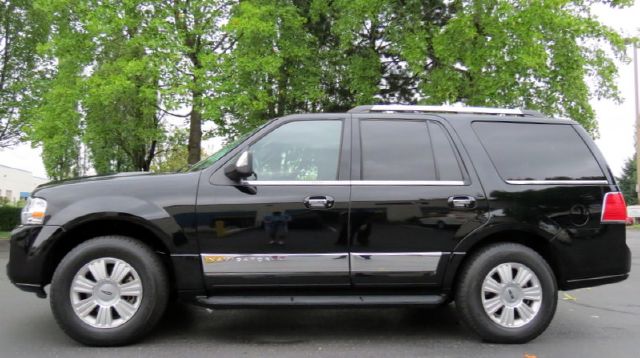 2009 Lincoln Navigator Ram 3500 Diesel 2-WD