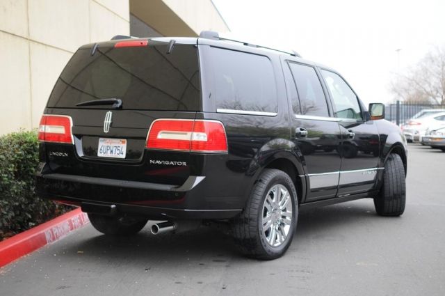 2010 Lincoln Navigator R25