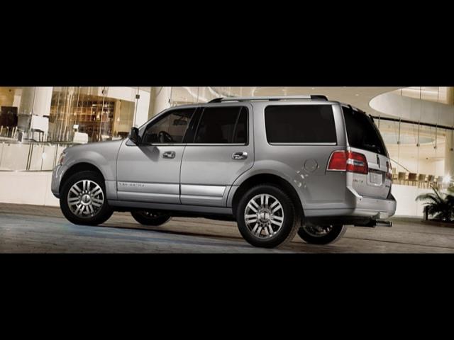 2010 Lincoln Navigator GT Convertible 2D