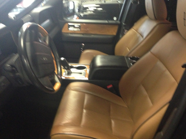 2011 Lincoln Navigator Ram 3500 Diesel 2-WD