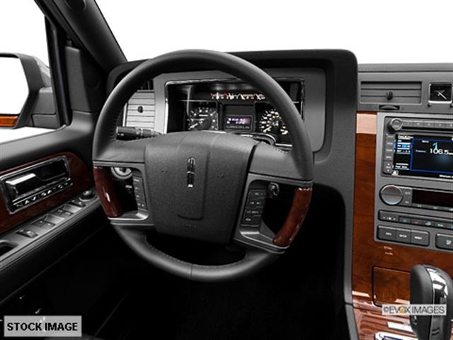 2013 Lincoln Navigator SE CREW CAB V8 AT