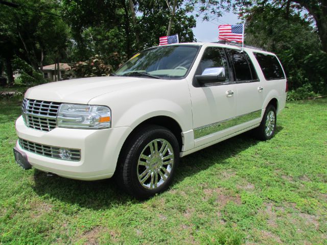 2007 Lincoln Navigator L Ram 3500 Diesel 2-WD