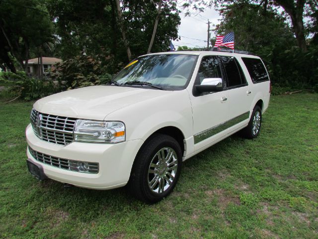 2007 Lincoln Navigator L Ram 3500 Diesel 2-WD