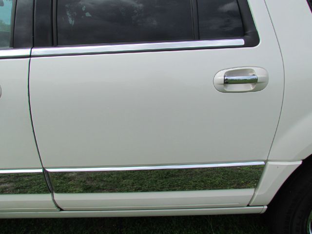 2007 Lincoln Navigator L Ram 3500 Diesel 2-WD