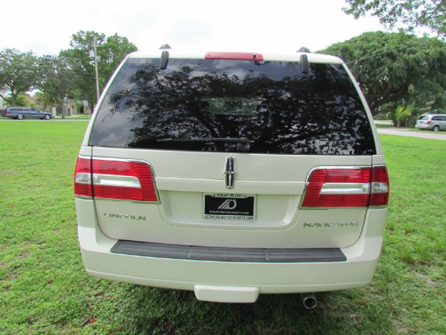 2007 Lincoln Navigator L Ram 3500 Diesel 2-WD