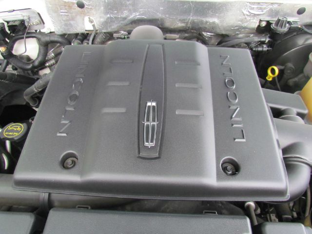 2007 Lincoln Navigator L Ram 3500 Diesel 2-WD