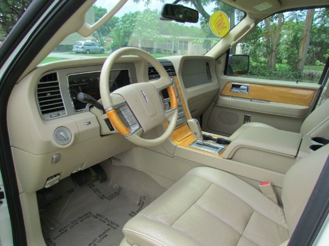 2007 Lincoln Navigator L Ram 3500 Diesel 2-WD
