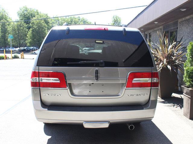 2008 Lincoln Navigator L Ram 3500 Diesel 2-WD