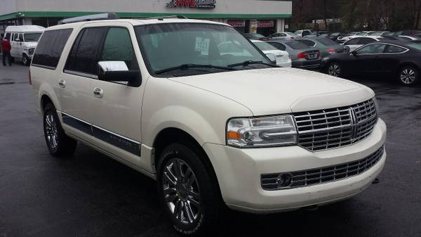 2008 Lincoln Navigator L Ram 3500 Diesel 2-WD