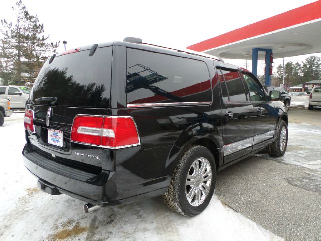 2008 Lincoln Navigator L Ram 3500 Diesel 2-WD