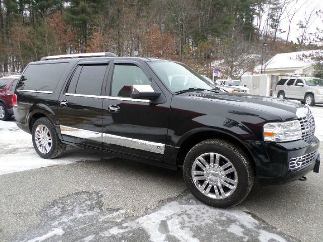 2008 Lincoln Navigator L Ram 3500 Diesel 2-WD