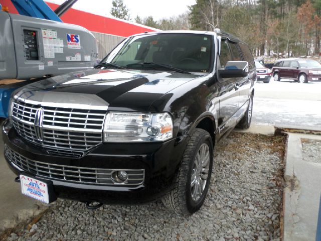 2008 Lincoln Navigator L Ram 3500 Diesel 2-WD