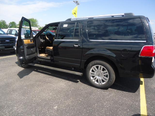 2013 Lincoln Navigator L ESi