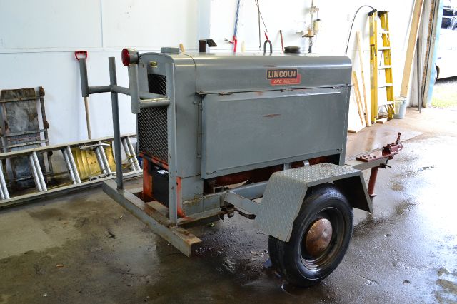 1900 Lincoln SA-200 L 5SPD AWD AC CC