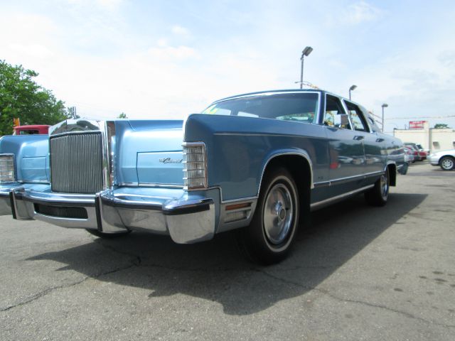 1978 Lincoln Town Car Stow N Go Van