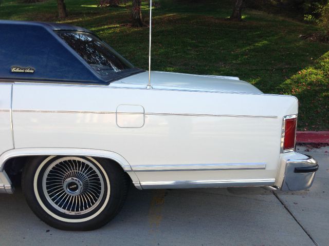 1979 Lincoln Town Car Base XL XLT Lariat Harley-davidson