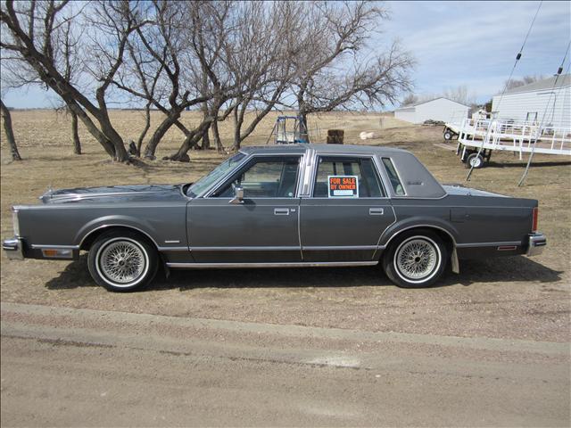 1981 Lincoln Town Car Xtreme