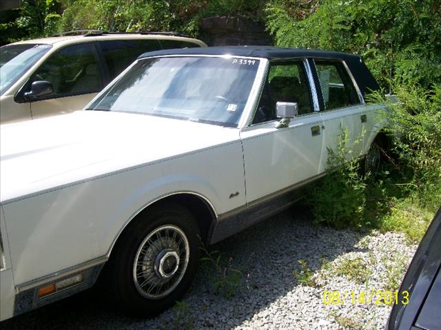 1988 Lincoln Town Car DOWN 4.9 WAC