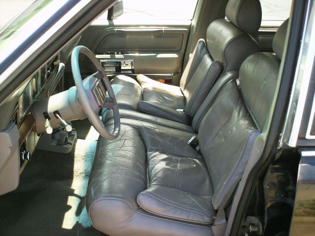 1988 Lincoln Town Car DOWN 4.9 WAC