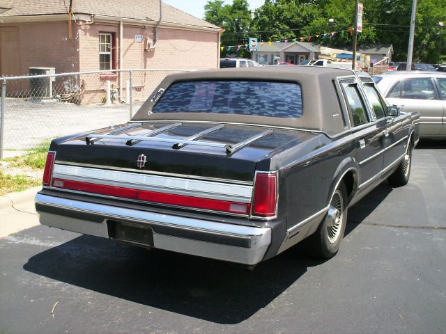 1988 Lincoln Town Car DOWN 4.9 WAC