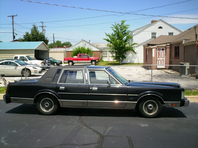 1988 Lincoln Town Car DOWN 4.9 WAC