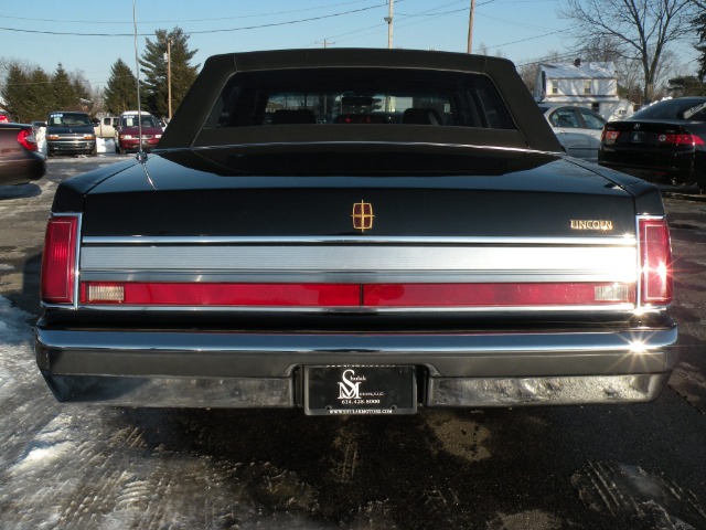 1989 Lincoln Town Car DOWN 4.9 WAC