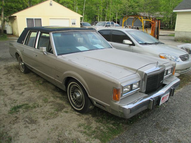 1989 Lincoln Town Car DOWN 4.9 WAC