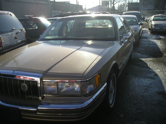 1990 Lincoln Town Car ZR-2 Extended Cab