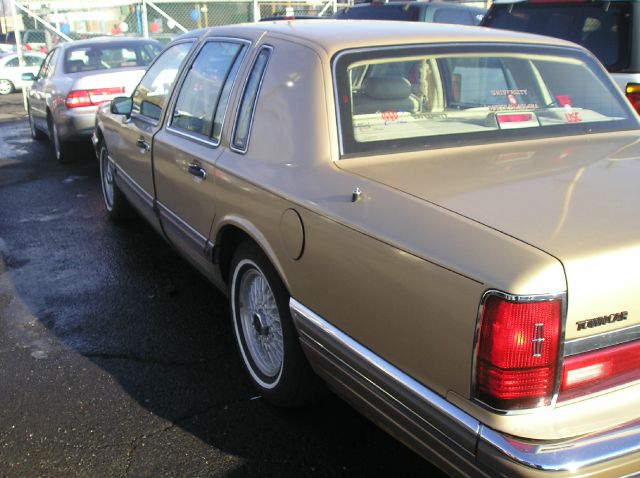 1990 Lincoln Town Car ZR-2 Extended Cab