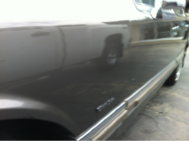 1990 Lincoln Town Car Base