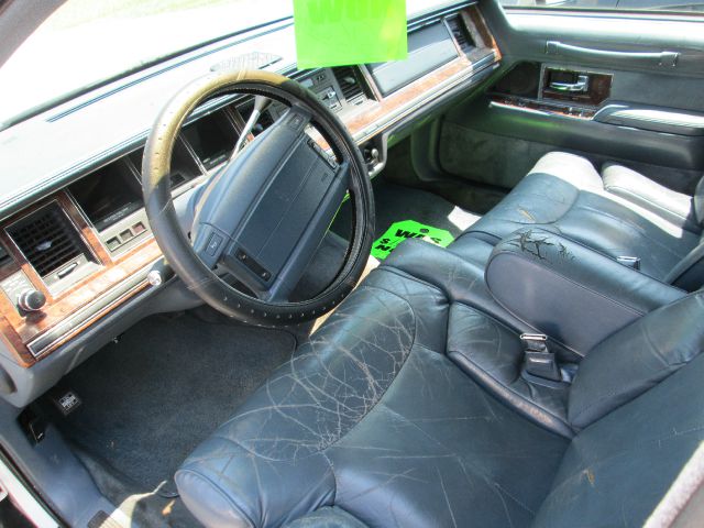 1990 Lincoln Town Car DOWN 4.9 WAC