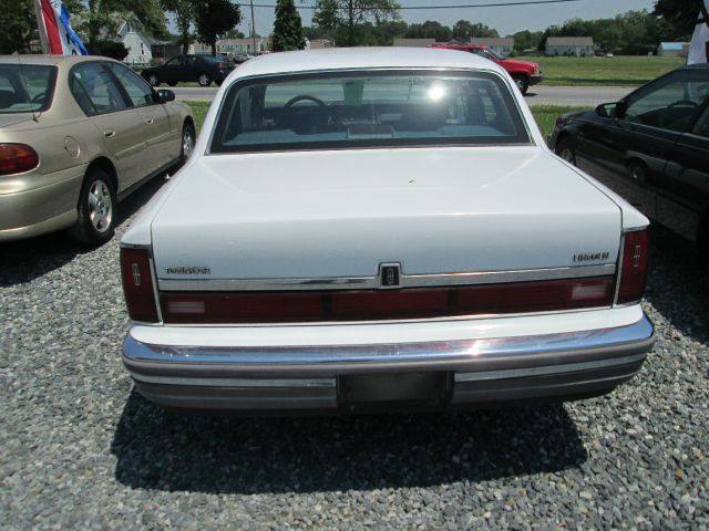 1990 Lincoln Town Car DOWN 4.9 WAC