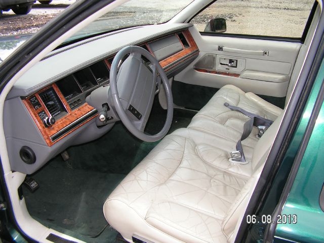 1993 Lincoln Town Car DOWN 4.9 WAC