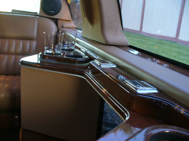 1994 Lincoln Town Car DOWN 4.9 WAC