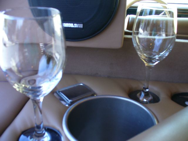 1994 Lincoln Town Car DOWN 4.9 WAC