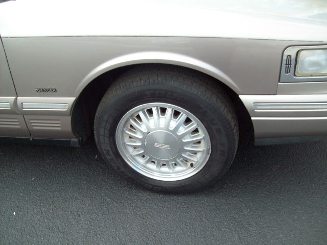 1995 Lincoln Town Car DOWN 4.9 WAC