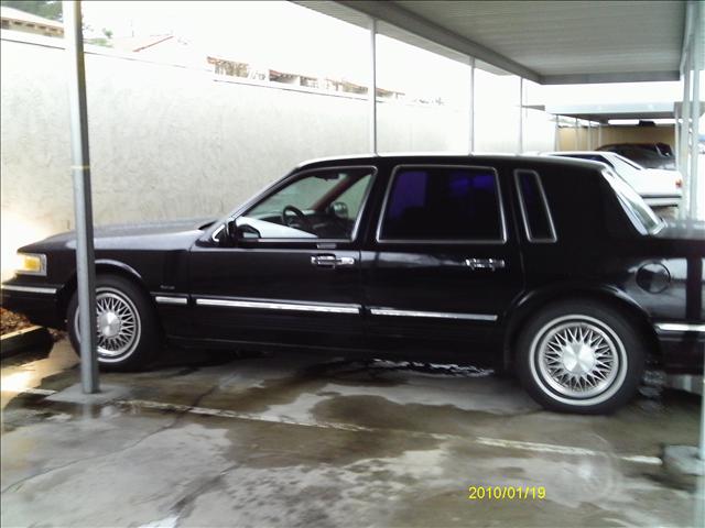 1995 Lincoln Town Car Unknown