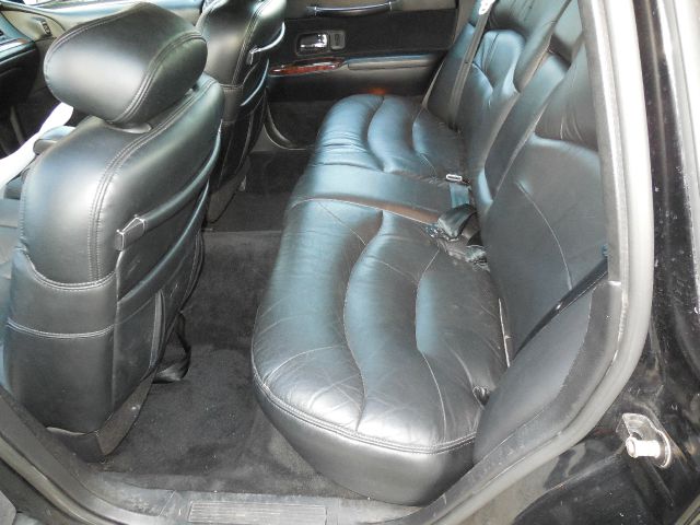 1996 Lincoln Town Car DOWN 4.9 WAC