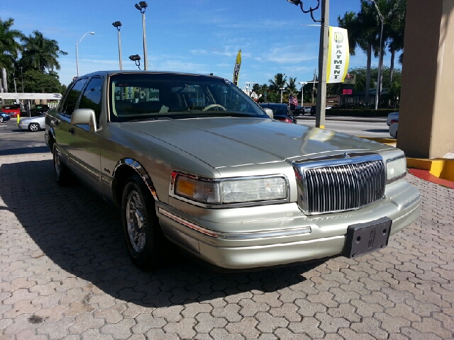 1997 Lincoln Town Car Unknown