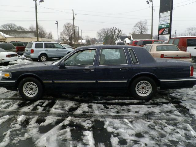 1997 Lincoln Town Car DOWN 4.9 WAC