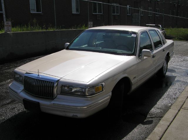 1997 Lincoln Town Car ZR-2 Extended Cab