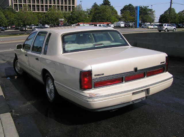1997 Lincoln Town Car ZR-2 Extended Cab