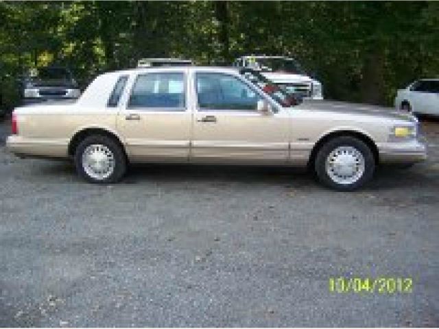 1997 Lincoln Town Car Unknown