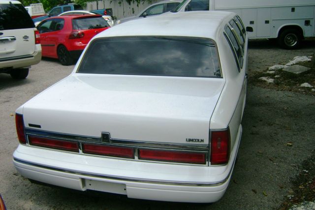 1997 Lincoln Town Car DOWN 4.9 WAC