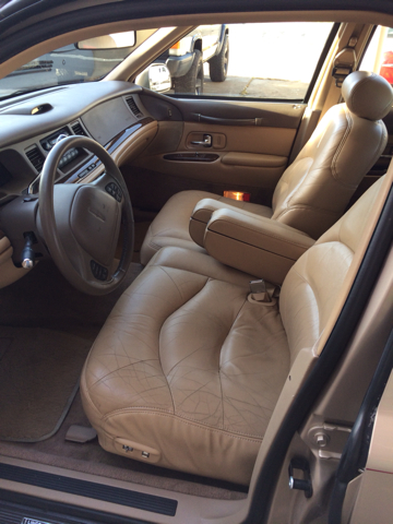 1997 Lincoln Town Car DOWN 4.9 WAC