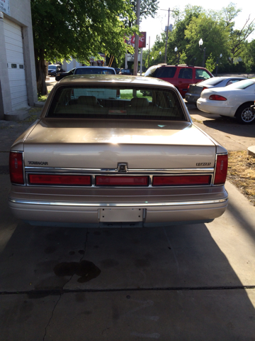 1997 Lincoln Town Car DOWN 4.9 WAC